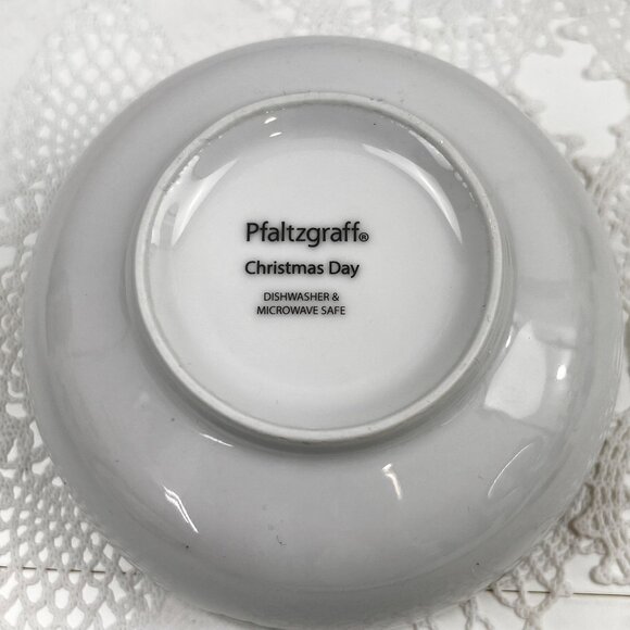 Pfaltzgraff "Christmas Day" Holiday Cereal Soup Bowls Set Of 4 Tree Holly Design - Picture 8 of 9